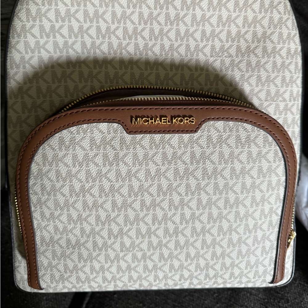 NEW WITH TAGS! Michael Kors large Jaycee Backpack